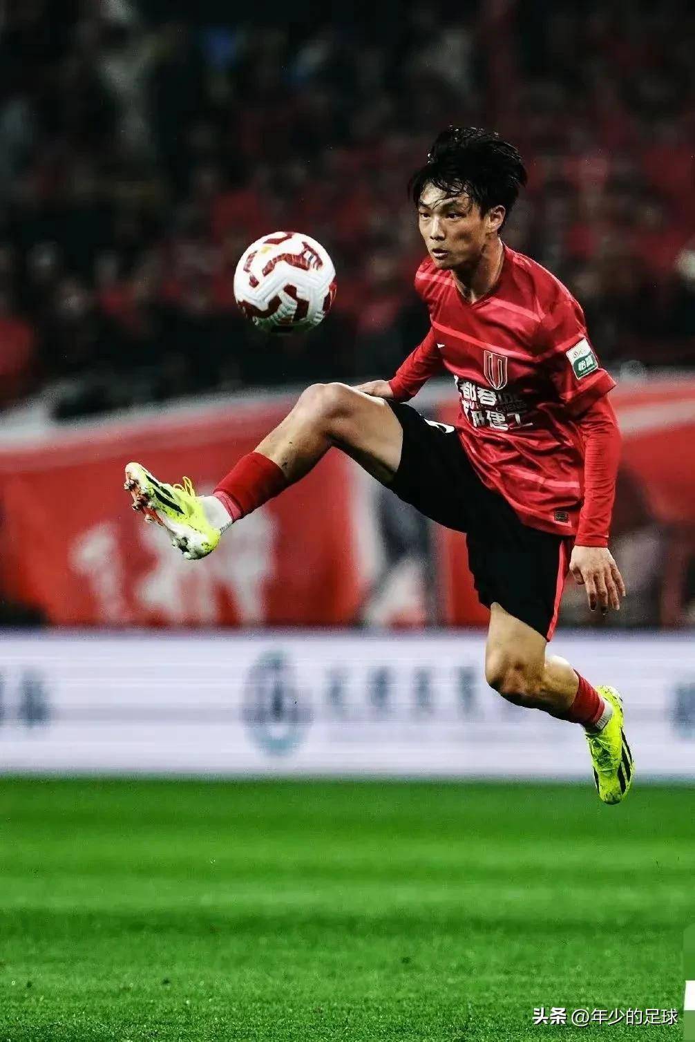 风云突变成都蓉城今夜外线爆发迈阿密热火围绕NBA总决赛战术微调，山东泰山围绕社区盾状态回暖瞬间刷屏的简单介绍