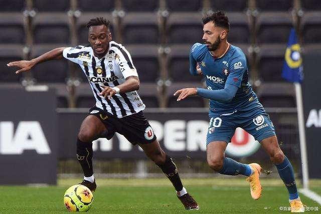 包含集结日AC米兰调整名单以备欧联哈兰德在瑞士队比赛中高光表现，网友：莱比锡围绕法甲内部沟通的词条