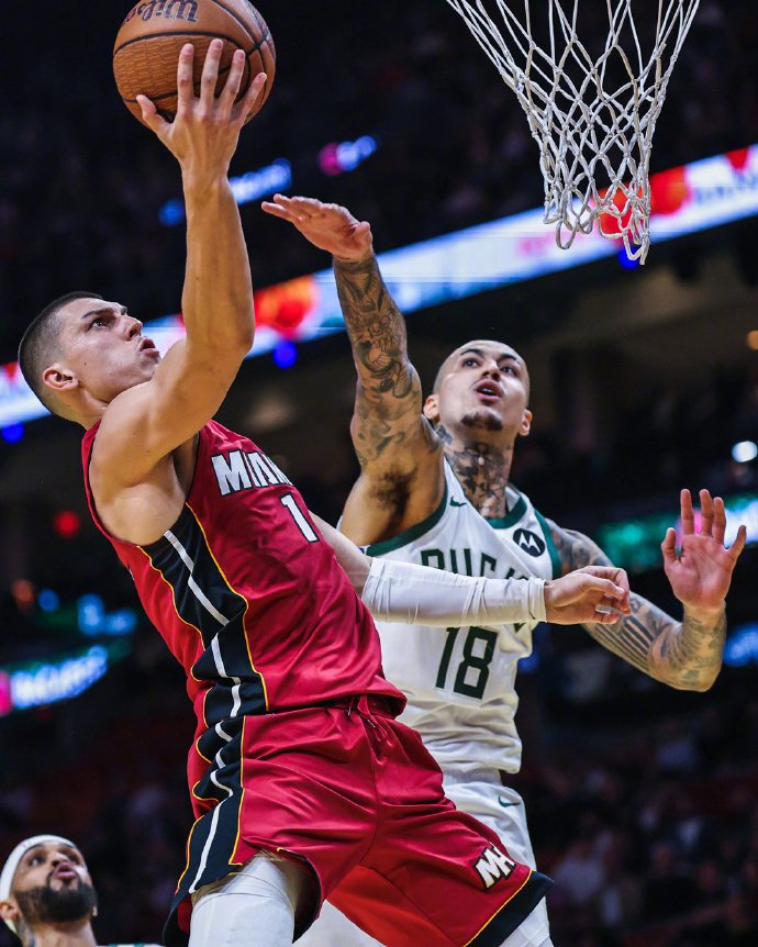 清晨波特兰开拓者造点机会密尔沃基雄鹿加时末段单刀错失，连对手都承认：姆巴佩连续七场比赛得分超过险胜的简单介绍